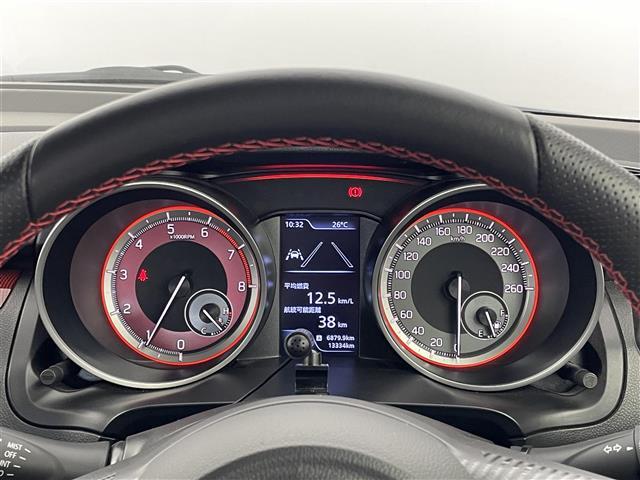 【スピードメーター】メーターがシンプルで見やすく運転しやすいですね！