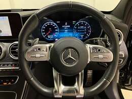 日本全国に張り巡らされたメルセデス・ベンツ正規サービスネットワークのサポートを受けることができます。これもメルセデスの認定中古車ならではの、安心感のひとつ。