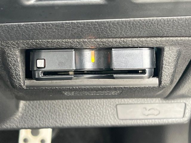 【ETC】高速道路の料金所をストレスなく通過！話題のスポットやサービスエリアに多い「スマートIC」利用時は必須のアイテムです。当店でセットアップを実施、ご納車当日からすぐにご利用いただけます！