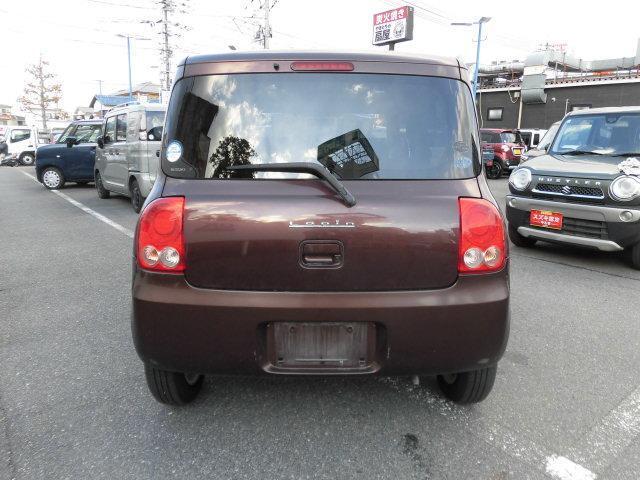 プライバシーガラスです。名前の通り、プライバシー確保！また、冷房の効果担保にも役立ちます☆