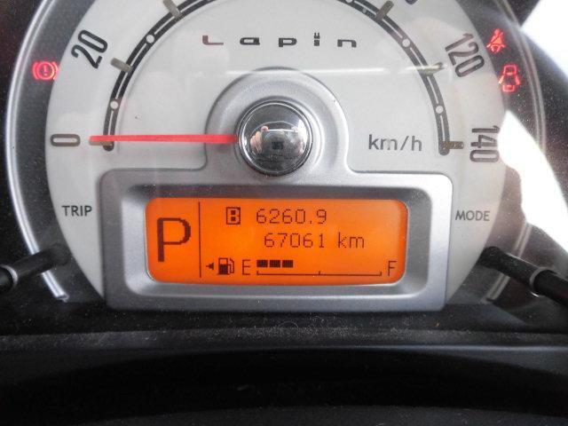 走行距離です（＾＾♪平均燃費・瞬間燃費なども表示可能な多機能メーターです☆