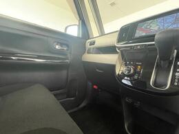 車両販売と整備・保証・クリーニングなどのサービスを自由にお選び頂けます。その上お値打ちなおクルマばかりです。サービスは必要な分だけお選び下さい。