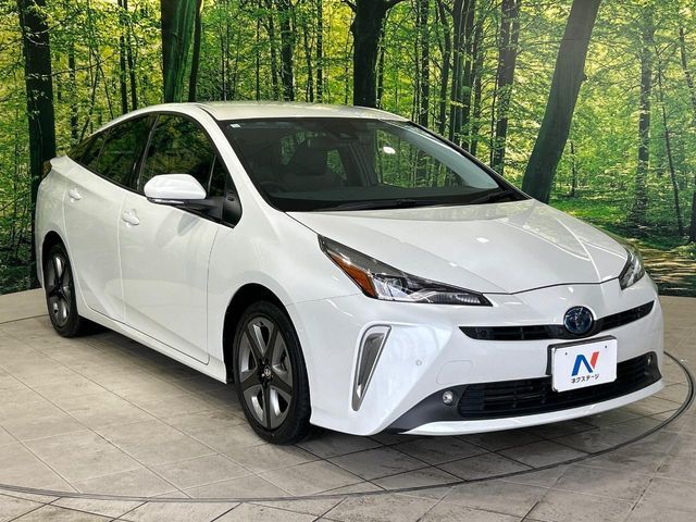 大好評のボディコーティング「弾スプラッシュコート」もご納車までに施工可能。通常のガラスコートと異なる、耐久年数6年の無機質ガラスコーティングが、ボディをキレイな状態に保ってくれます。