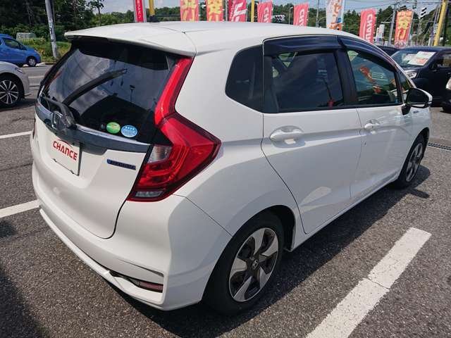 ☆チャンスの魅力4☆　お客様のカーライフをトータルサポート！！多くのお客様に、ご購入後も永いお付き合いを、させて頂いています！任意保険や車検は勿論、日常のオイル交換など、お任せ頂いています！！