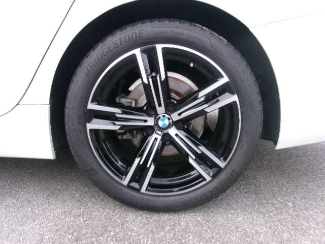 現在お乗りのお車をの査定も実施しております！BMWだけでなく他の輸入車、国産車も、もちろん査定させて頂きます！