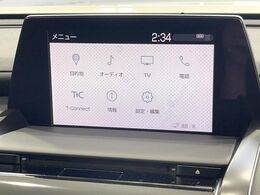 【メーカー純正ナビ】インテリアに溶け込むスタイリッシュな「専用設計」メーカーナビを装備♪視認性や操作性など基本性能にも優れ、より上質なカーライフをお楽しみいただけます。