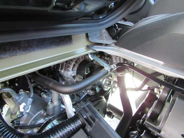 自社整備工場、鈑金塗装工場を完備しておりますので納車後も安心です。