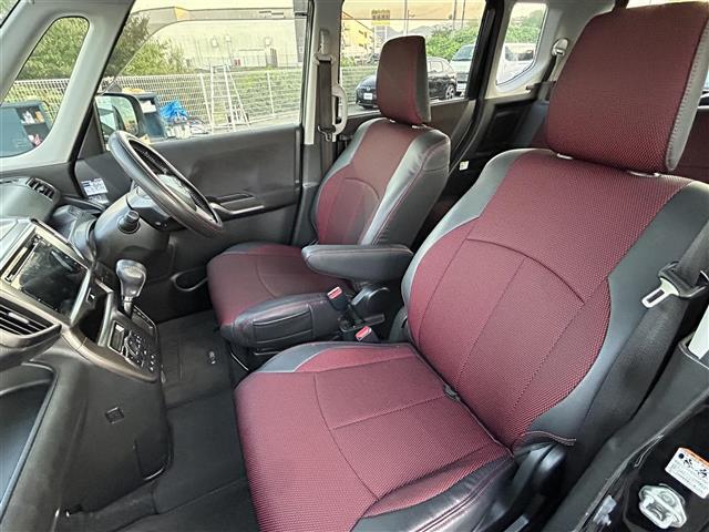 【助手席】きれいな助手席なので家族や友だちに乗ってもらっても安心です！新品のフロアマットのご注文も可能です。掲載箇所以外にご希望の写真がございましたらお気軽にお問い合わせ下さい。