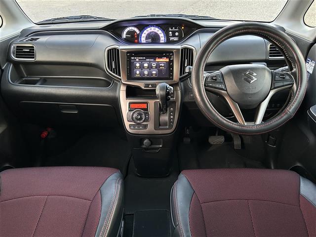 【インパネ全体】全方位で視界が広く、高い目線で運転もしやすいです！