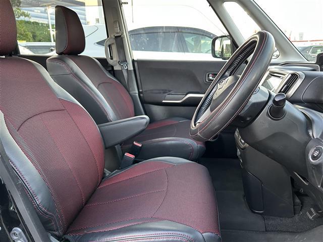 【運転席】座り心地が良いシートなので長時間の運転でも快適にお過ごしいただけます。新品のフロアマットのご注文も可能です。掲載箇所以外にご希望の写真がございましたらお気軽にお問い合わせ下さい。