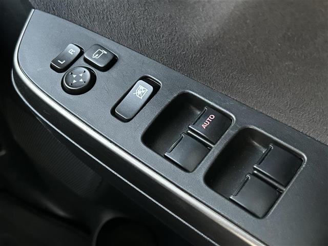 【窓操作部】軽い力で、窓を開けたり閉めたりすることができます！掲載箇所以外にご希望の写真がございましたら、お気軽にお問い合わせ下さい！メールや郵送でお送りさせていただきます。