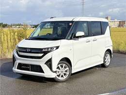 車両の品質管理は室内展示場を完備しておりますので、品質を保った状態の車両をご覧いただけます。