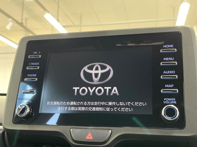 【新型ディスプレイオーディオ】お持ちのスマートフォンと連携して、ナビやbluetoothでの音楽再生が可能です♪別途ナビ機能の取付けも可能です♪