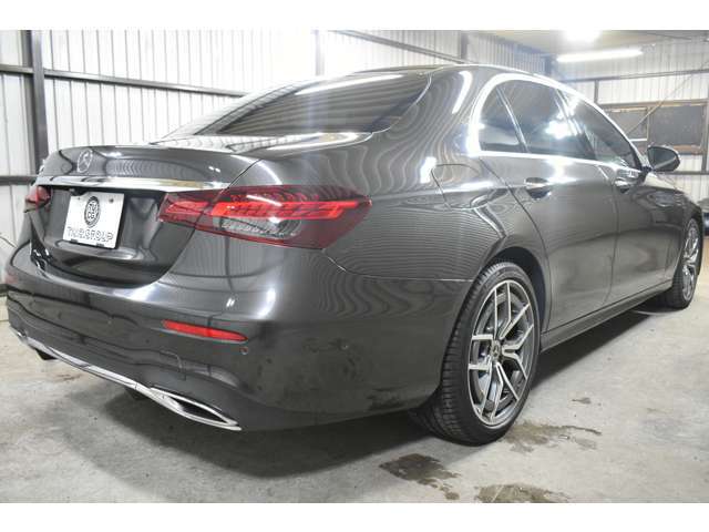 無料2年保証付＆店頭エンジンオイル交換＆ポリマーメンテナンスが年3回3年間サービス☆遠方の方は陸送納車費用無料！☆納車後もしっかりとサポート☆専門店として充実のアフターサービス完備