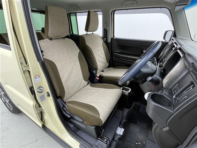 【運転席】座り心地が良いシートなので長時間の運転でも快適にお過ごしいただけます。新品のフロアマットのご注文も可能です。掲載箇所以外にご希望の写真がございましたらお気軽にお問い合わせ下さい。