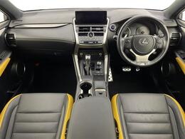 【インパネ全体】全方位で視界が広く、高い目線で運転もしやすいです！