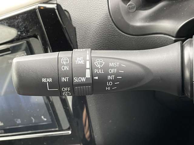 【運転席操作部】快適なドライブを楽しむための機能が装備されています！運転席から触れるので、使いやすいです！除菌プランいれていただくと、さらに清潔で安心していただけます！