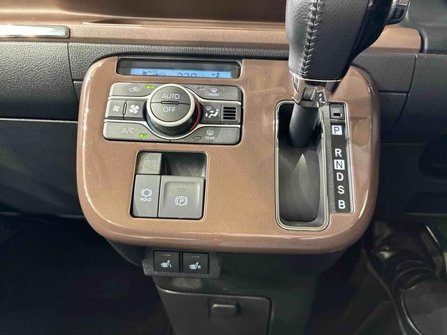 納車前にはプロのメカニックが、各部の点検を行います。ディーラーにしか出来ない品質、そしてサービスできっと満足していただけると思います！