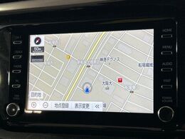 【ナビ機能付きディスプレイオーディオ】ナビ機能搭載の他、お持ちのスマートフォンと連携して、ナビやbluetoothでの音楽再生が可能です♪デザインはもちろん操作性も良好！