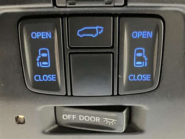 人気の両側電動スライドドア搭載！運転席からでも騎兵操作が出来ます。