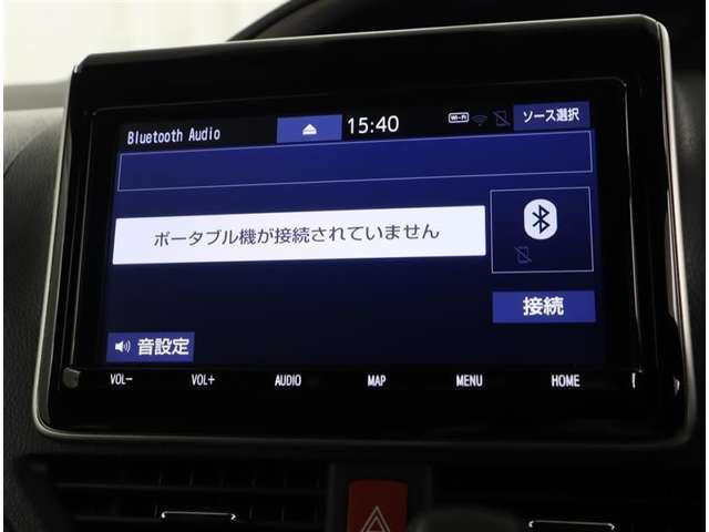 Bluetoothでのハンズフリー通話はもちろん、オーディオプレーヤー接続にももちろん対応しています。お手持ちのスマートフォンの音楽を車内でお楽しみいただけます。
