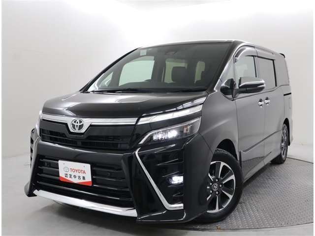 記録簿・取扱説明書も完備☆この車は、1.お車内外の徹底洗浄　2.認定検査員による車両検査証明書の発行　3.1年間・走行距離無制限の無料保証　の3つの安心をお約束する、トヨタの認定中古車です！
