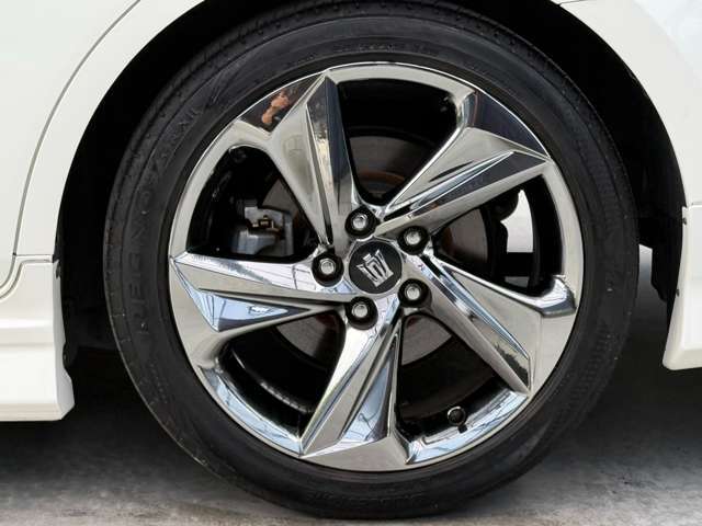 ご来店の際は便利でお得な来店予約機能をご利用ください♪来店予約機能をご利用の上、ご成約頂きますと【QUOカード10，000円分】さらに【ガソリン満タン納車】をプレゼントさせて頂きます☆