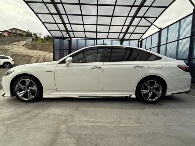 納車前には外装・内装共に徹底的にクリーニングしてお渡ししたします！少しでもお客様が当店で買ってよかったと思っていただけるように心がけております。