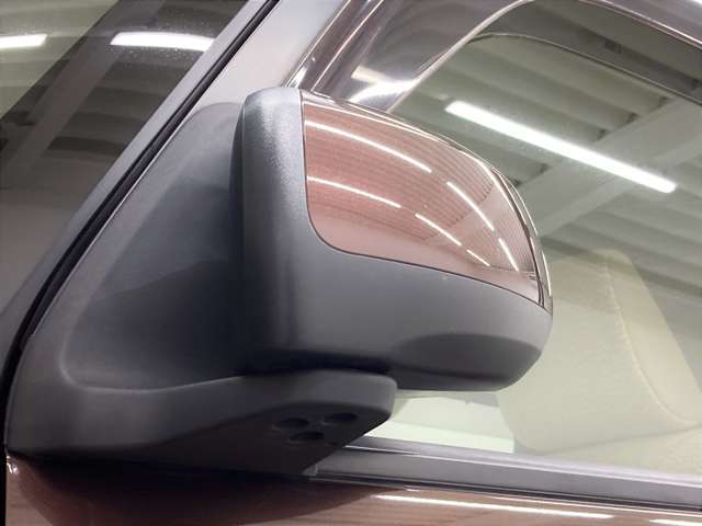 オートミラーを装備しています。