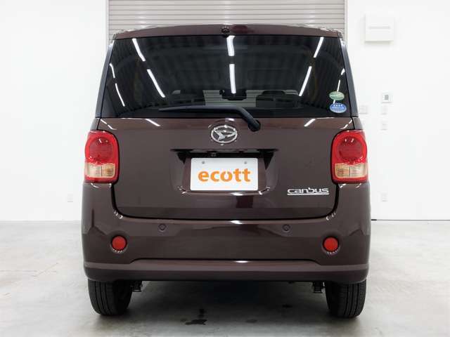 自社の近畿運輸局指定整備工場で点検、整備を行なって納車いたします。（認証工場よりもランクが上の車検の出来る工場ですので、納車整備もバッチリです。）