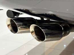 エムクライム製オリジナルデュアルサイド出しマフラー！