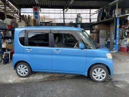 県外からご購入のお客様はナンバー取得代と登録手数料として総額表示より別途1万円を頂戴します。