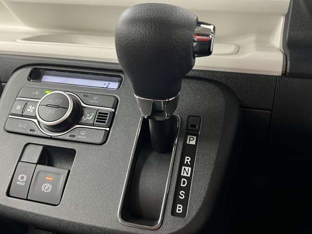 自社工場完備しております！納車後のメンテナンスもお任せください！！