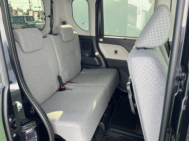 納車前に、しっかりと点検整備・消耗品等の交換を行います。