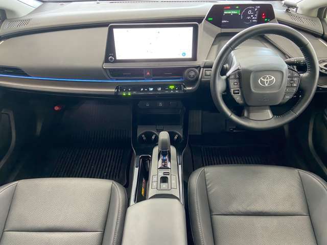 当社で整備の車両には4ヶ月の消耗品も含む無料保証と最長5年走行無制限の延長保証をオプションでご用意☆遠方のお客様はお近くのディーラーさんにて保証修理をお受け出来ます☆