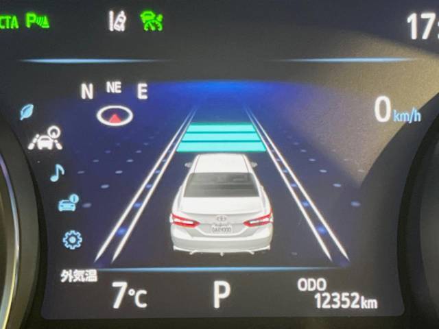 【レーダークルーズコントロール】高速道路での長距離走行が楽に！！自動で速度を保つクルーズコントロールが、衝突軽減システムと連携し、前方の車両を感知して車間を保つように速度調節してくれます！！