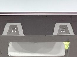 【スズキ　セーフティサポート】走行中に前方の車両等を認識し、衝突しそうな時は警報とブレーキで衝突回避と被害軽減をアシスト。より安全にドライブをお楽しみいただけます。