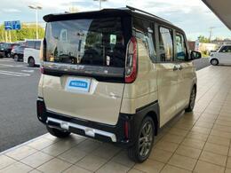 全国に店舗を展開しているのでどこでもお取り寄せが可能です！この車が気になるけど遠方だから・・・と諦める必要はありません！※別途陸送費が必要です。