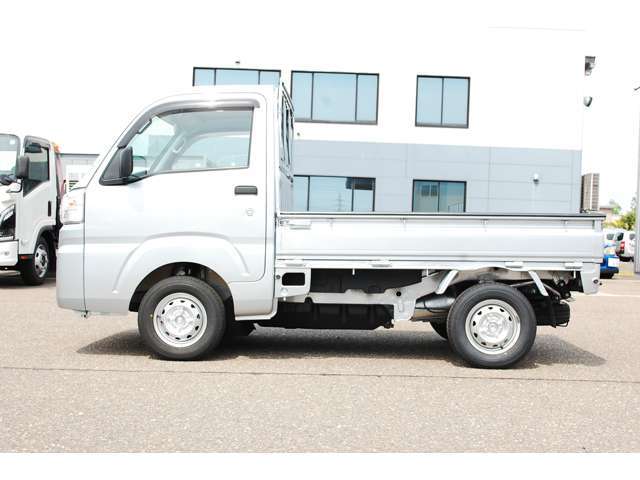 エアコン パワステ パートタイム4WD 5MT タイヤ新品 ゲートプロテクター 鳥居プロテクター 荷台マット 荷台ライト 最大積載350kg