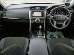 すっきりとしたマークXらしいデザインのダッシュ回り！フロントビューの視認性もよく運転しやすいと思います★