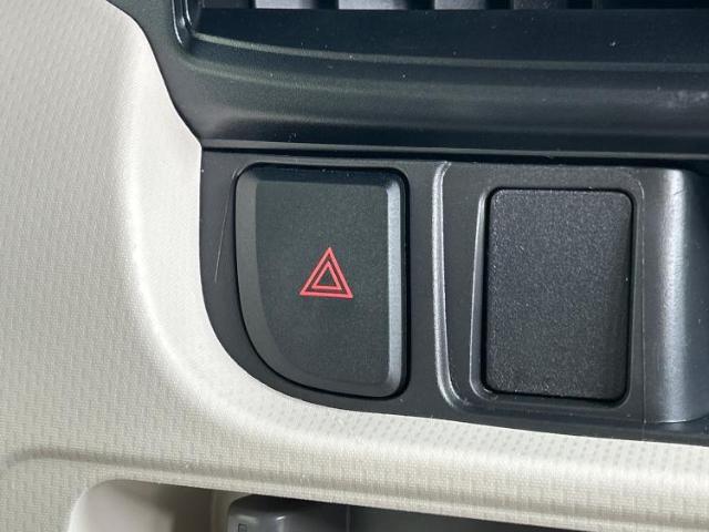 お車に合わせて無料保証以外にも、保証範囲、期間、距離を拡充させた有料保証もご用意しております！中古車の購入が初めてで不安・・・というお客様もご安心ください！