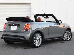 認定中古車保証の詳細につきましては、当社スタッフまでお気軽にご相談下さいませ。