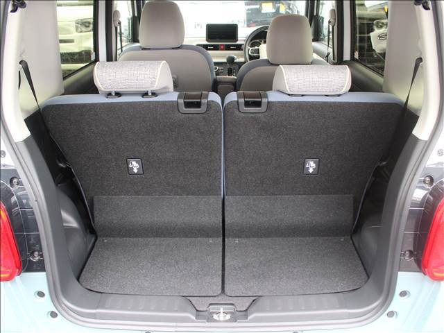 ラゲッジスペースは、日常使いには十分なスペースを確保しています。開口部も広く積み下ろしも楽にできます。バリエーション豊かな、さまざまな使い方に対応します！