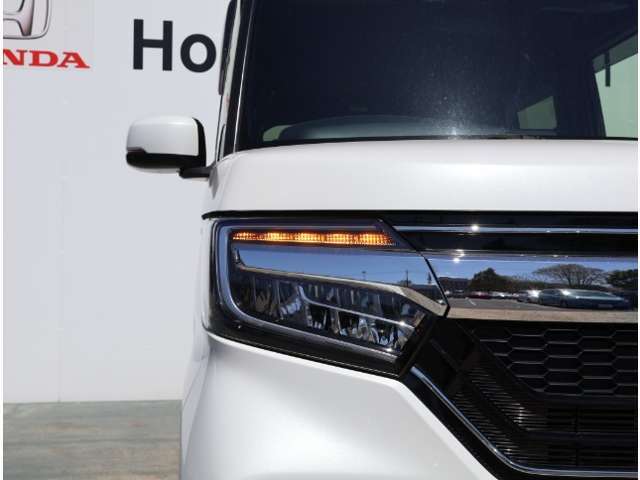 ウインカーが流れるように点灯！LEDシーケンシャルターンシグナルランプです！かっこいいですよ！