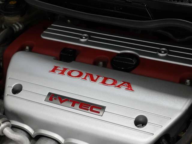 直列4気筒DOHC 2000cc i-VTEC（K20A)