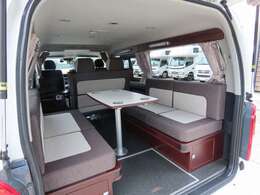 ☆お問い合わせ先☆キャンピングカー専門店☆　岐阜県安八郡安八町東結1405　　　　TEL　0584-62-1155　　　　メールアドレス　gifu1＠fujicars.jp
