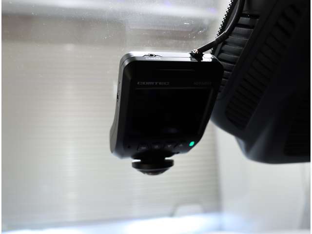 カーセンサーを見て電話しましたとお伝え下さい。0078-9711-254277までお気軽にお電話下さい。全国納車可能です。納車方法に関してもお気軽にご相談ください。