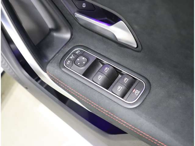カーセンサーを見て電話しましたとお伝え下さい。0078-9711-254277までお気軽にお電話下さい。全国納車可能です。納車方法に関してもお気軽にご相談ください。