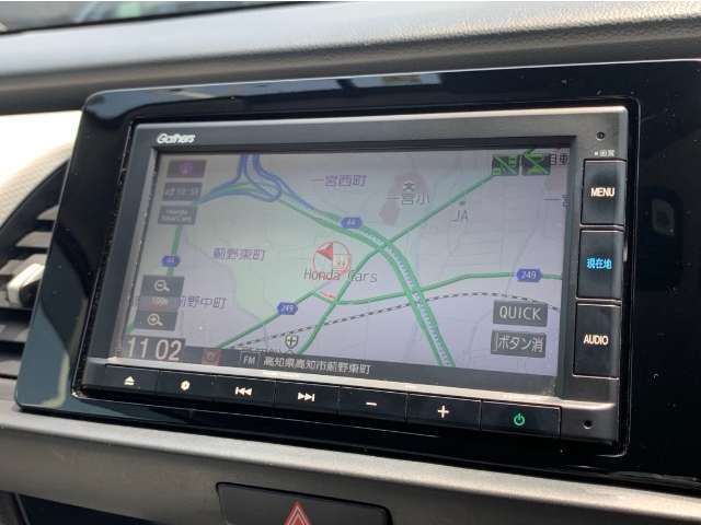 ホンダ純正ナビゲーション装備。インターナビ搭載で目的地までスムーズにご案内いたします。