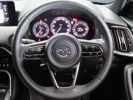 ☆ステアリングは上下と前後に調整できます。ベストな位置で運転をお楽しみください☆